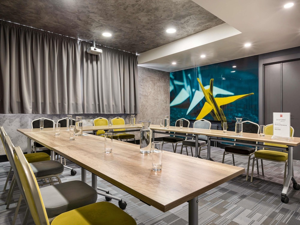 Ibis Kiev City Center 38/47
