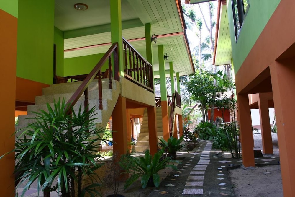 Phalarn Inn Resort 10/57