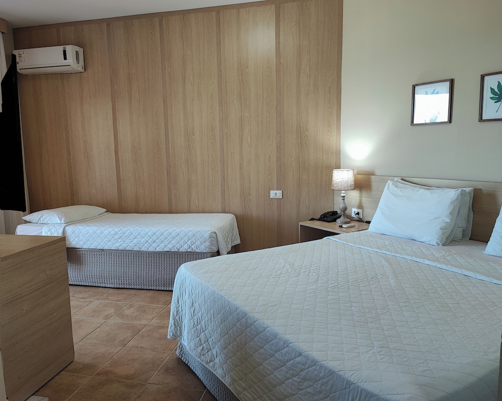 Hotel Coral Beach 5/38