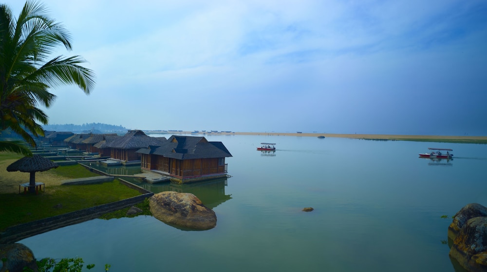 Poovar Island Resort 37/46