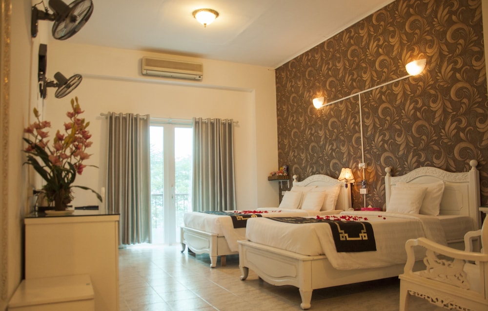 A25 Hotel - 35 Mac Thi Buoi 39/63