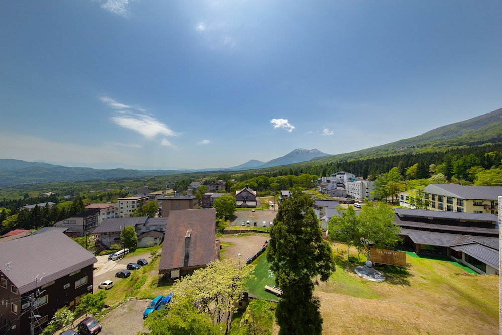 AKAKURA HOTEL 47/49