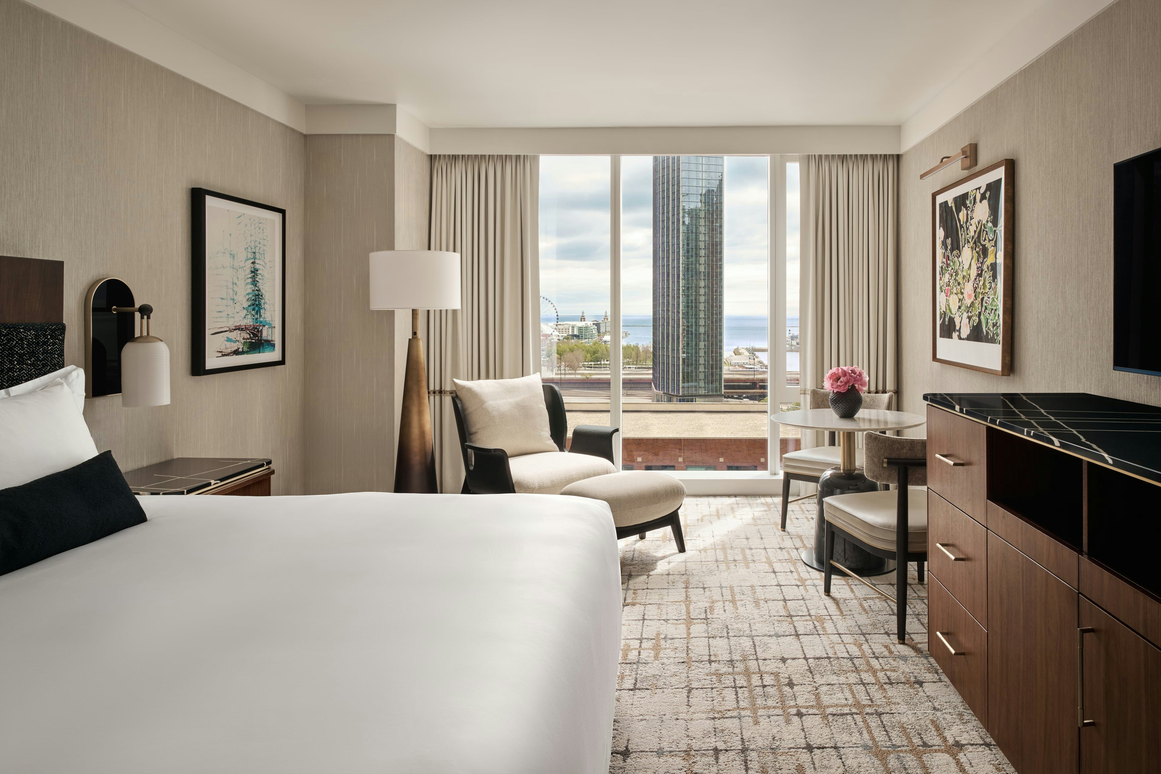 Loews Chicago 26/82