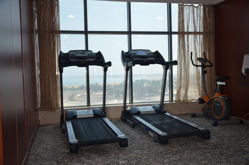 فندق كراون تاور(Crown Tower Hotel) 22/47