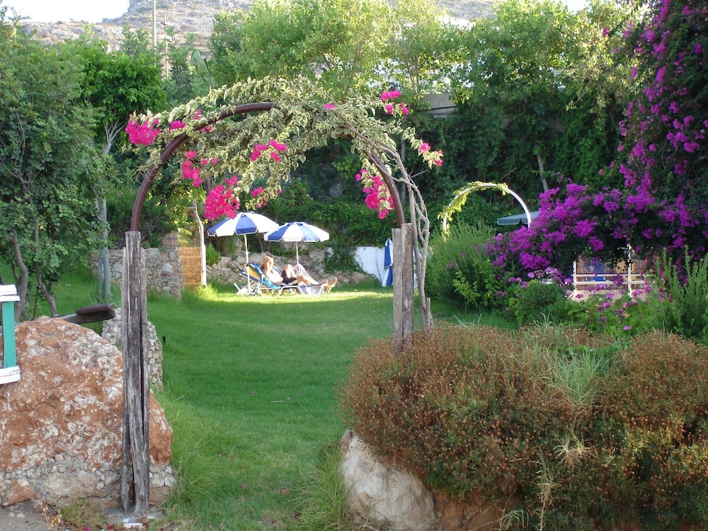 Iliostasi Beach Apartments 32/46