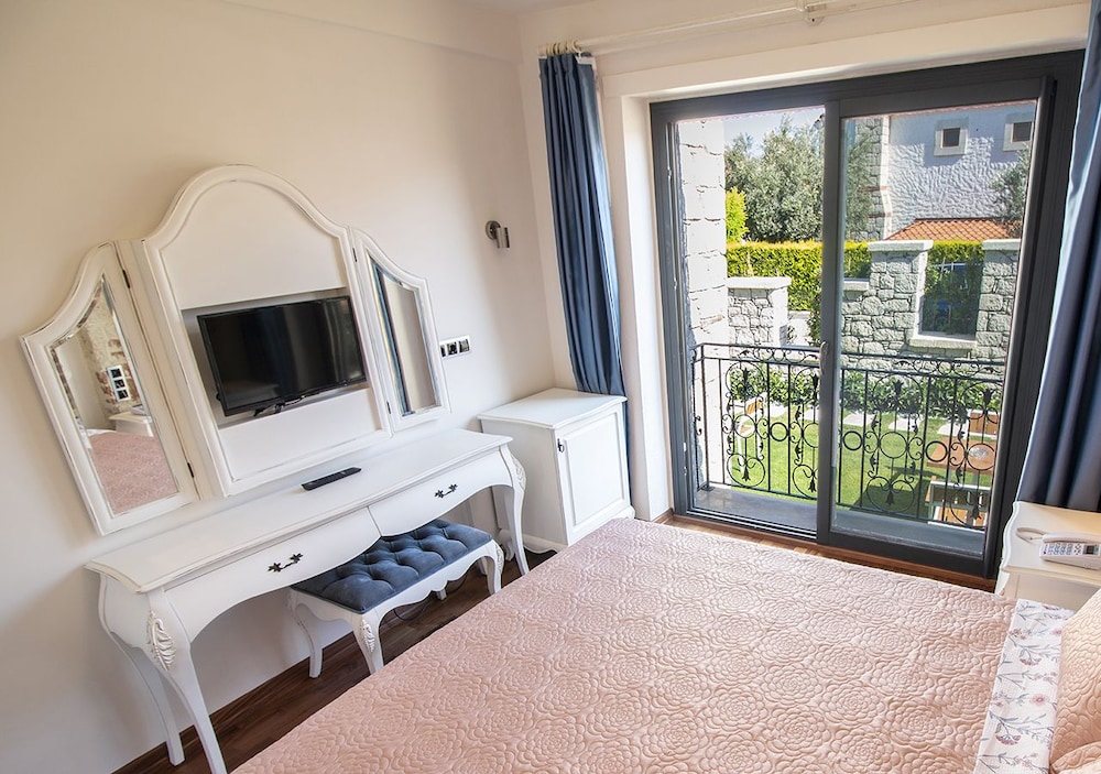 Amour Alacati Butik Otel 13/24