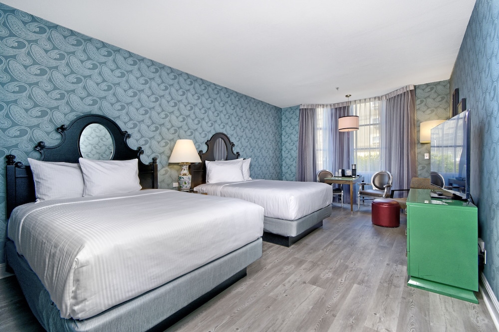 SUPERIOR, DOUBLE BED