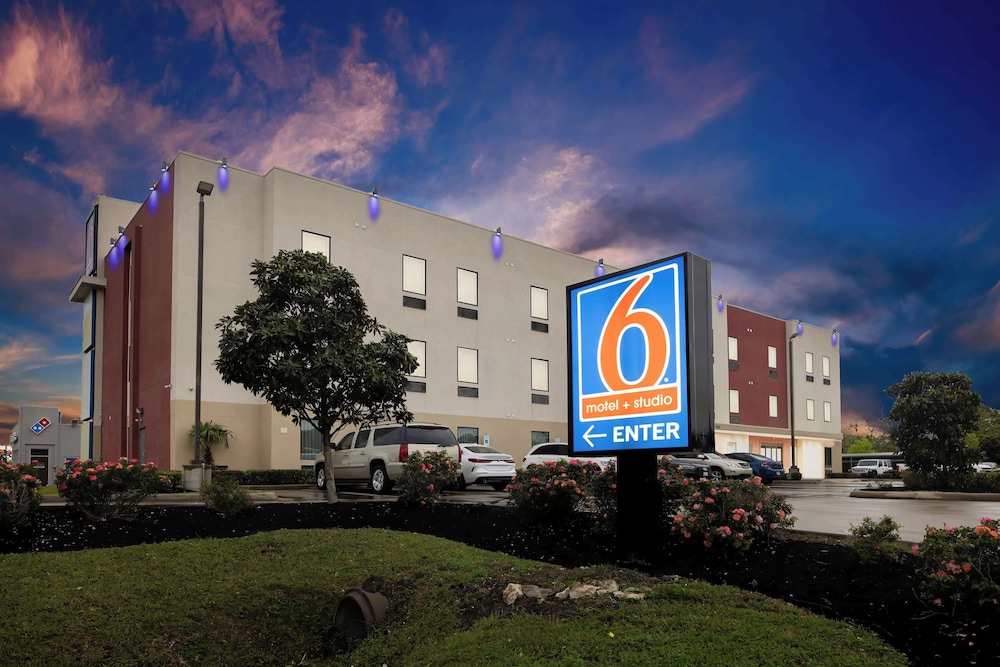 Motel6 Texas City, TX - I-45 South in TEXAS CITY - TX