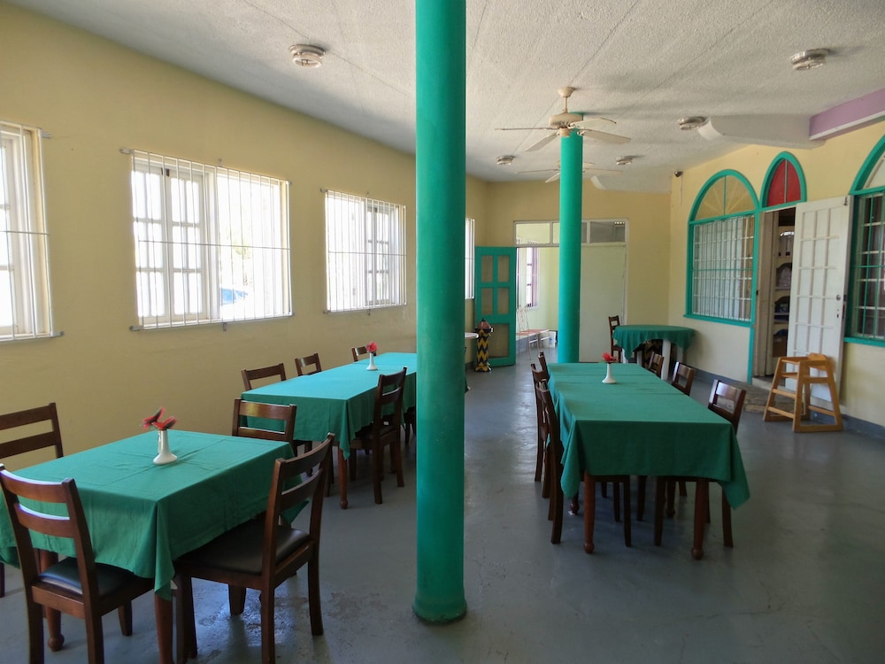 The Apartments At Jolly Castle 30/41