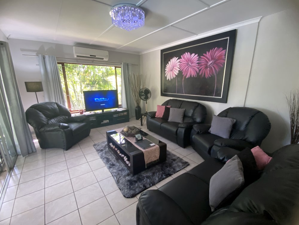 Pelican's Nest Holiday Home St Lucia 25/50