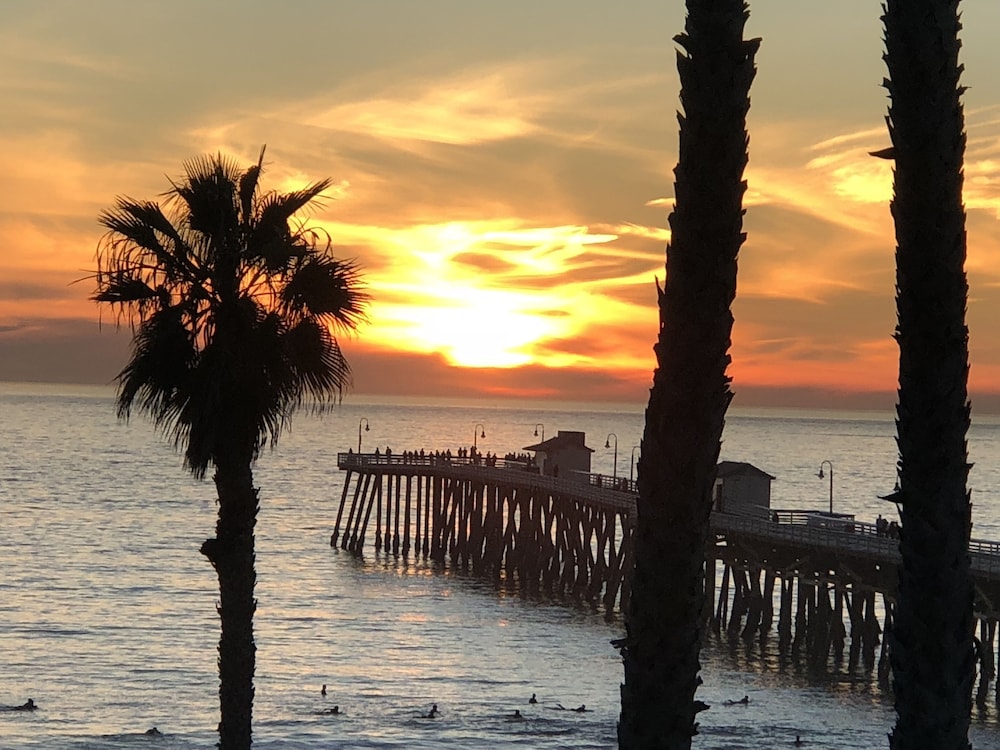 Sea Horse Resort 68/75