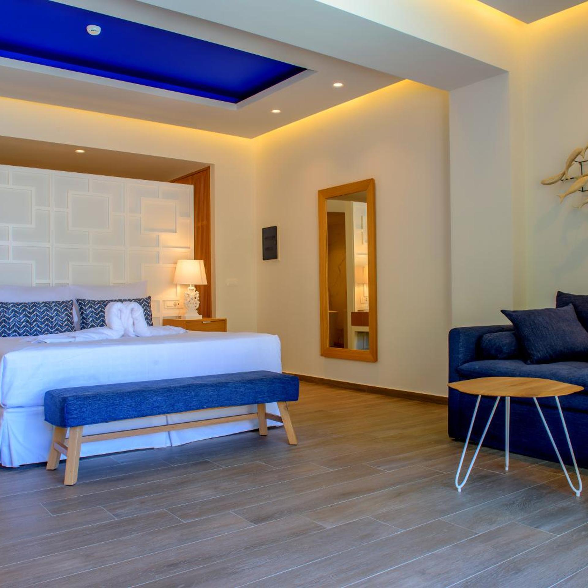 JUNIOR SUITE WITH PRIVATE POOL
