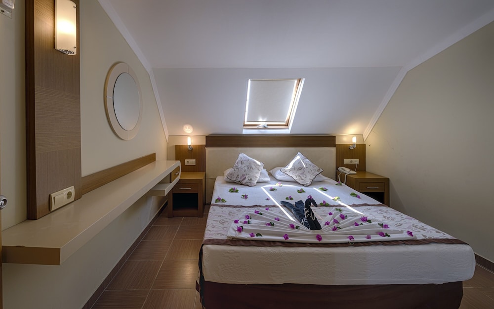 Akalia Suite Hotel and Spa 8/37