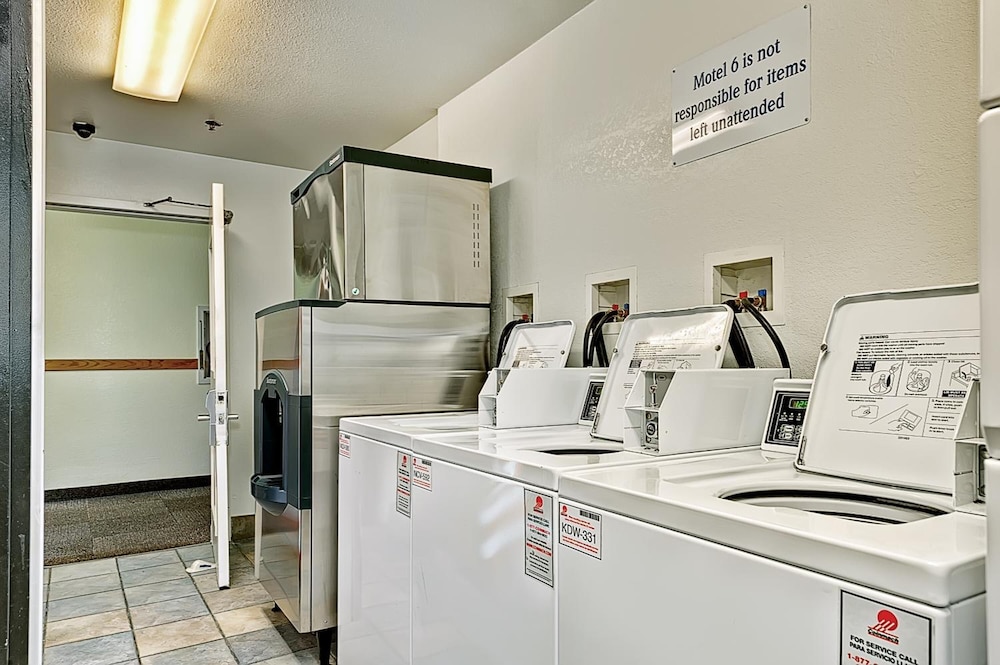 Motel6 Glenview, IL - Chicago North 44/60