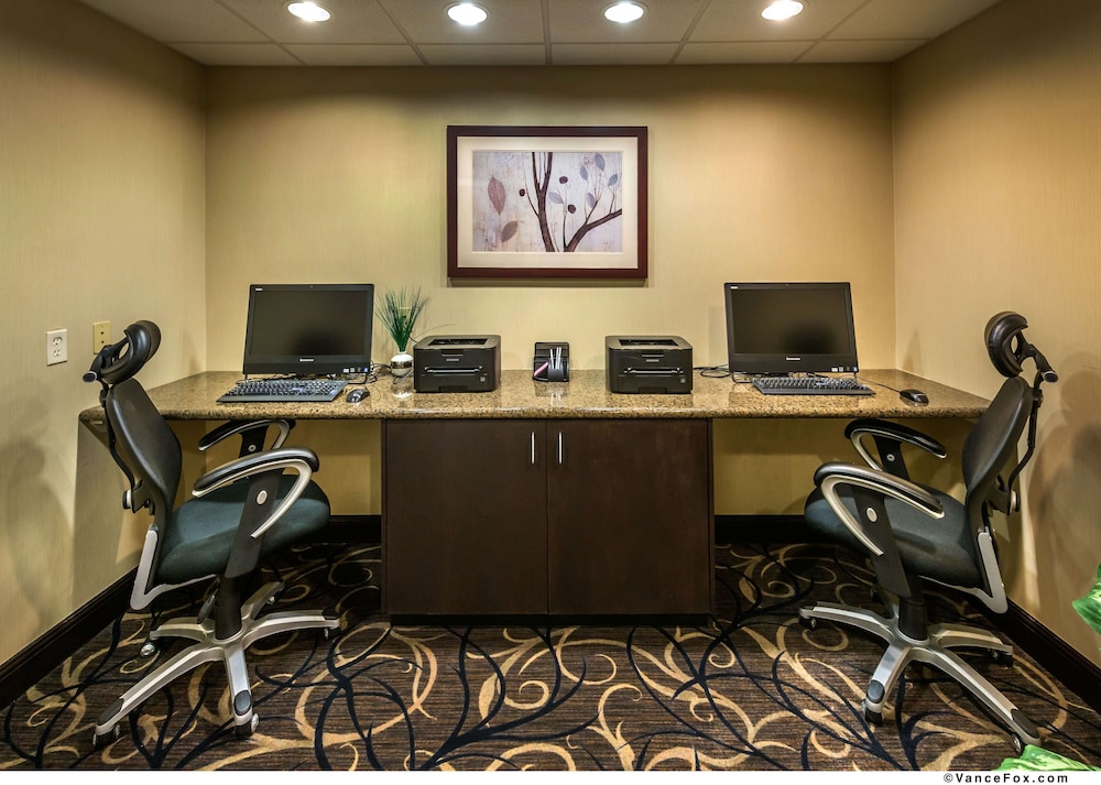 Hampton Inn Suites Reno Nv 27/29