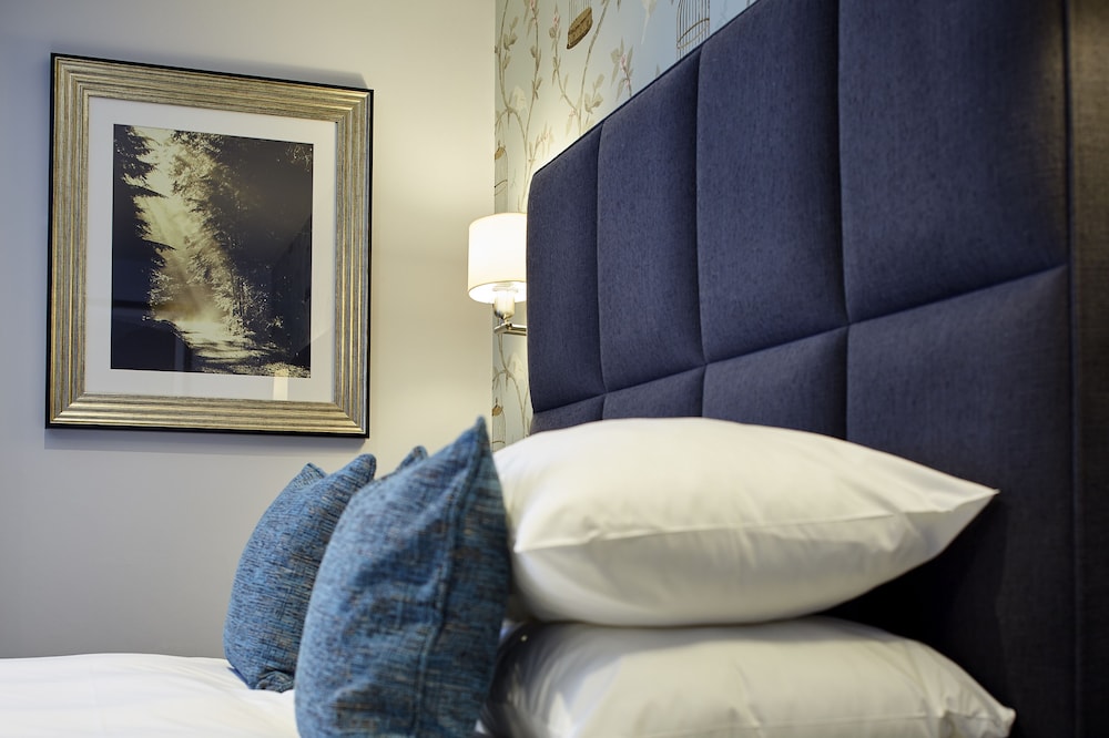Mandolay Hotel Guildford 24/37