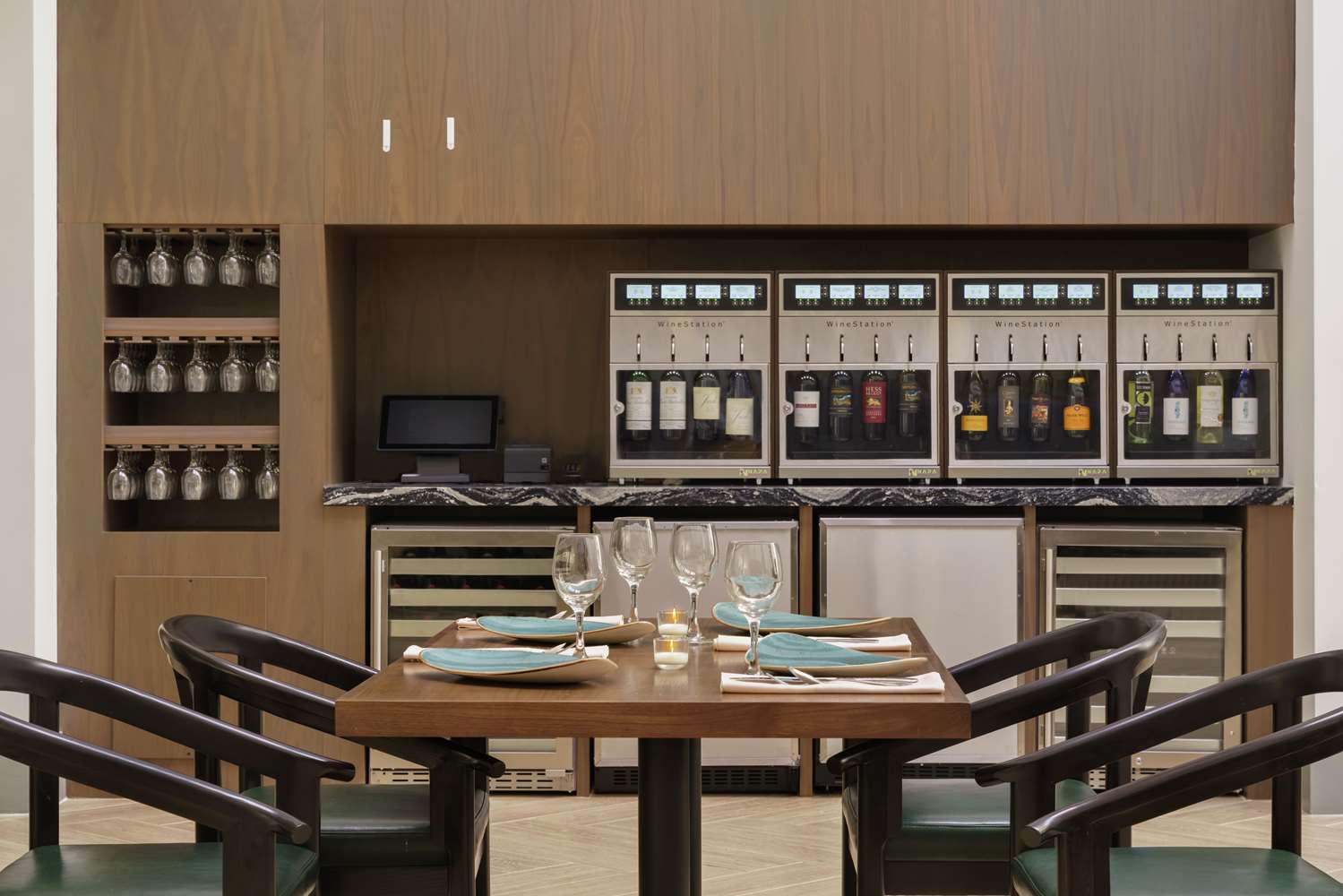 restaurant cafeteria
