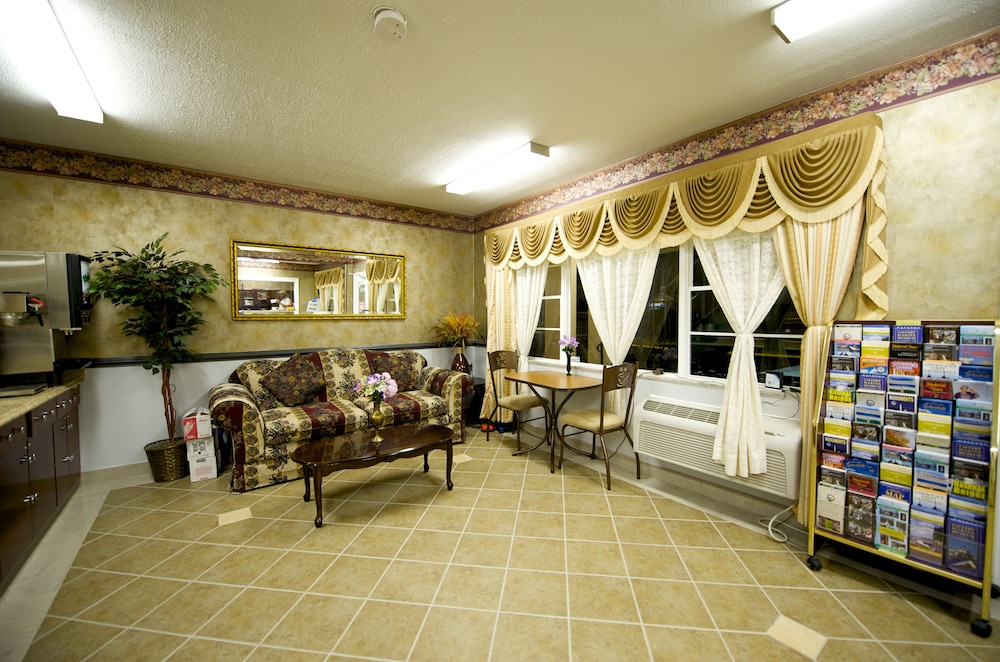 Executive Inn And Suites 28/43