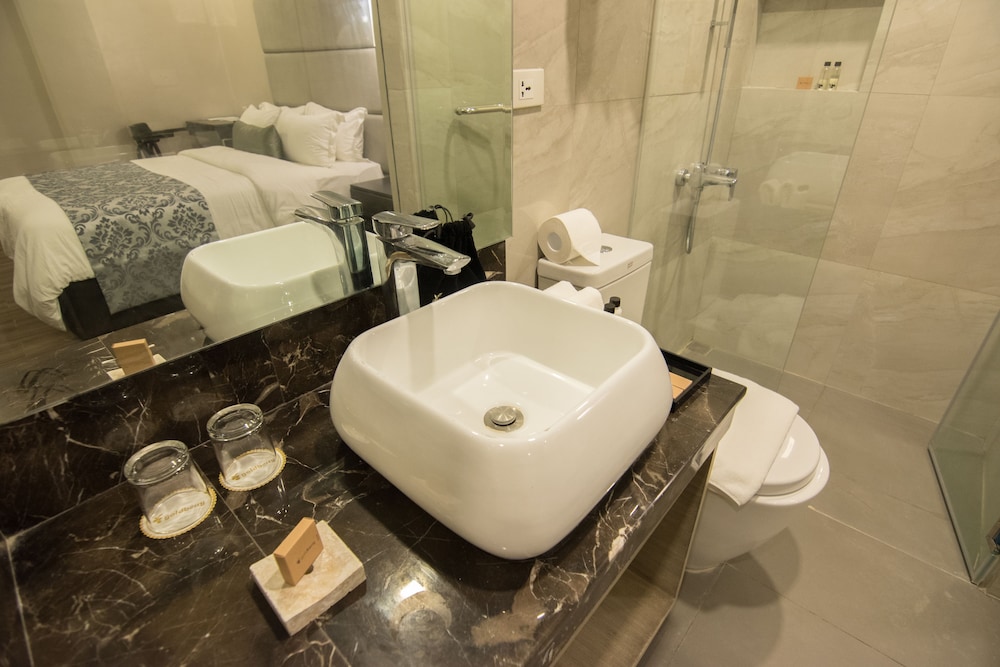 Goldberry Lite Hotel Iloilo 31/35