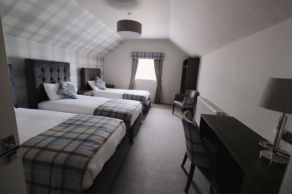 2 Bedrooms, Superior, Suite, 1 Double and 3 Single Beds