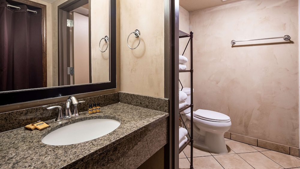 Best Western Plus Raton Hotel 11/43