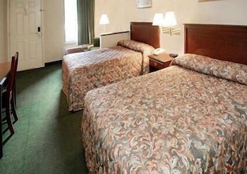 Econo Lodge Clinton - Jackson West, MS 19/25