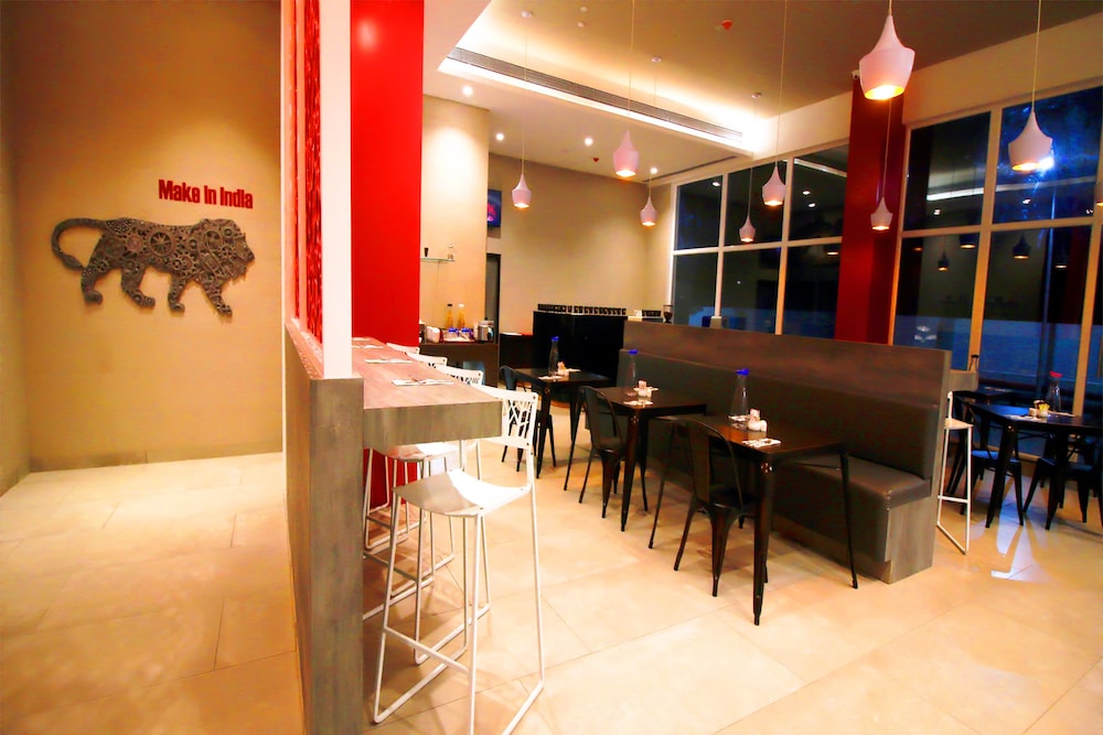 7 Apple Hotel 53/60