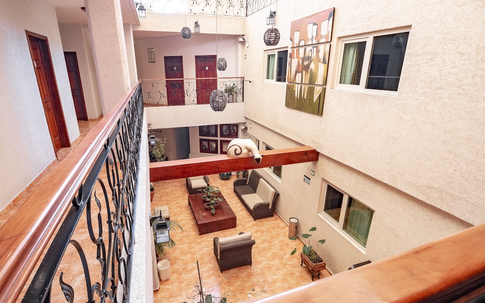 Hotel Alcazar 51/59