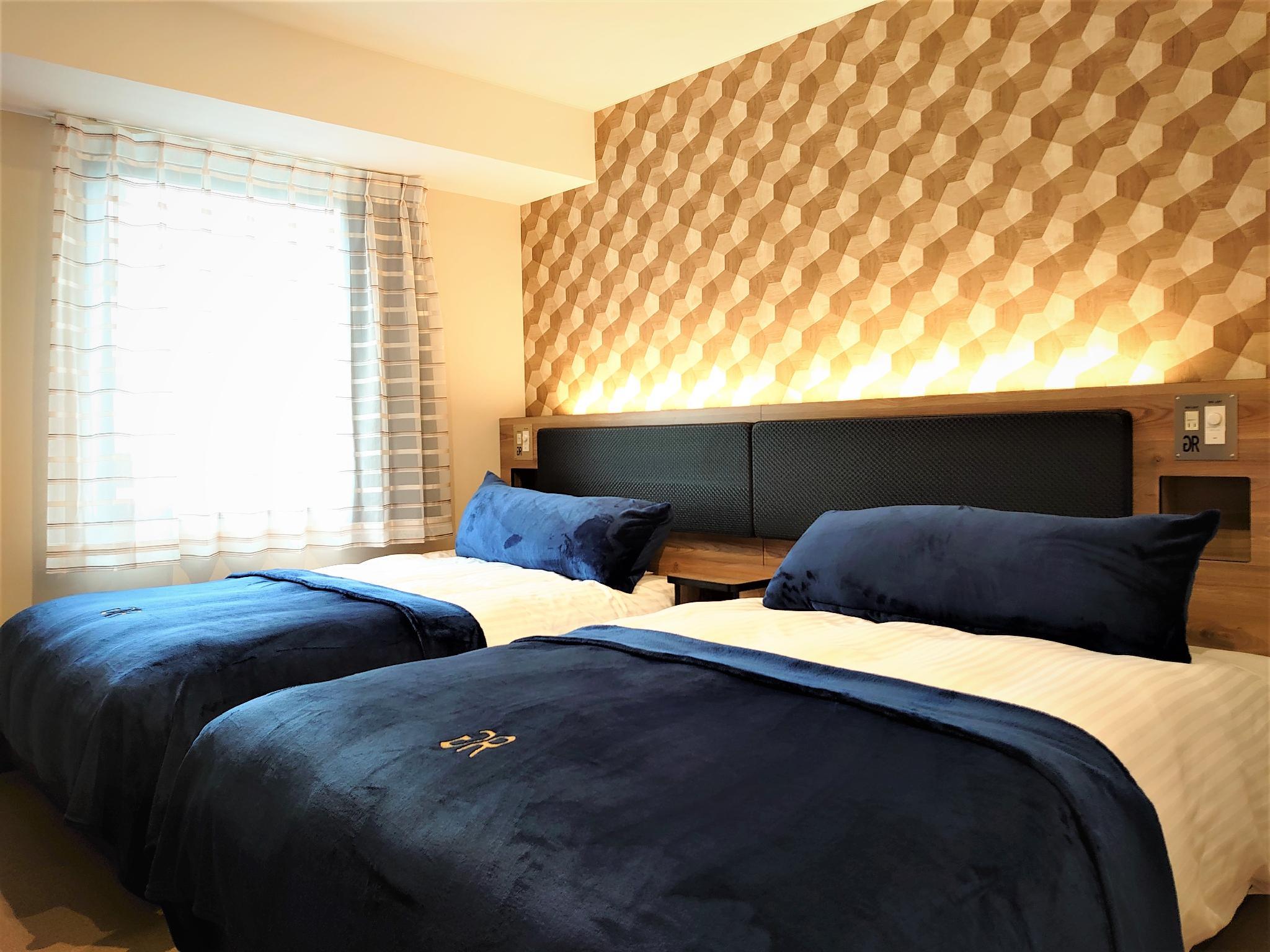 Room, Twin Beds