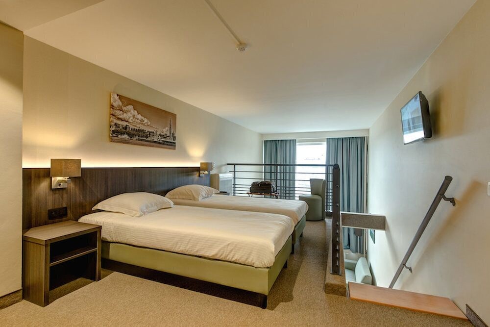 DUPLEX, SUPERIOR