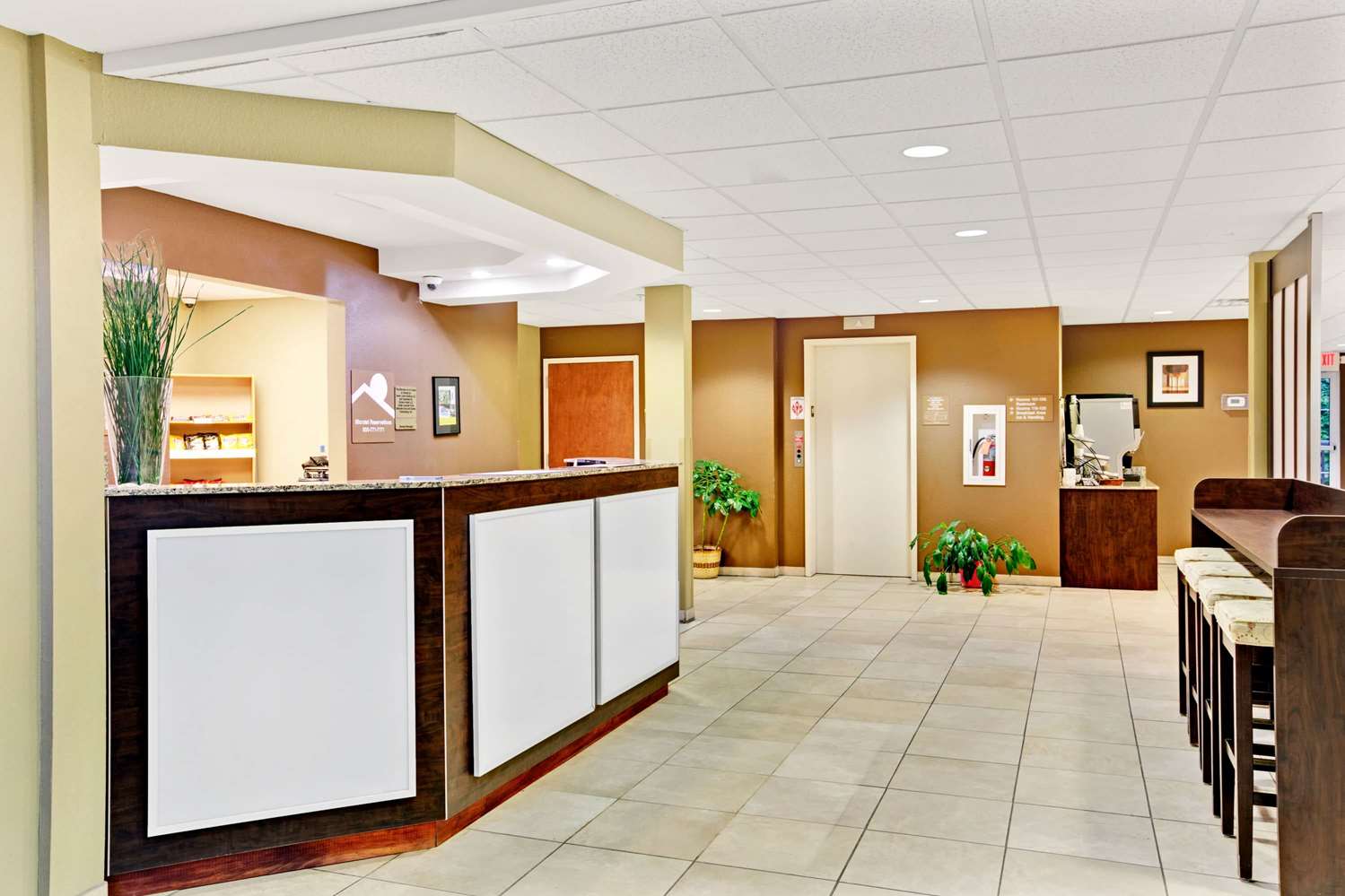 Microtel Inn Suites By Wyndham Bryson City 4/22