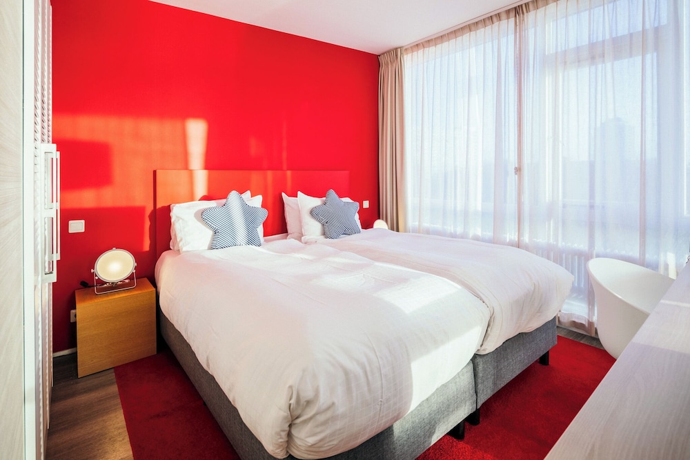 CAPTAINS, SUITE, RIVER VIEW