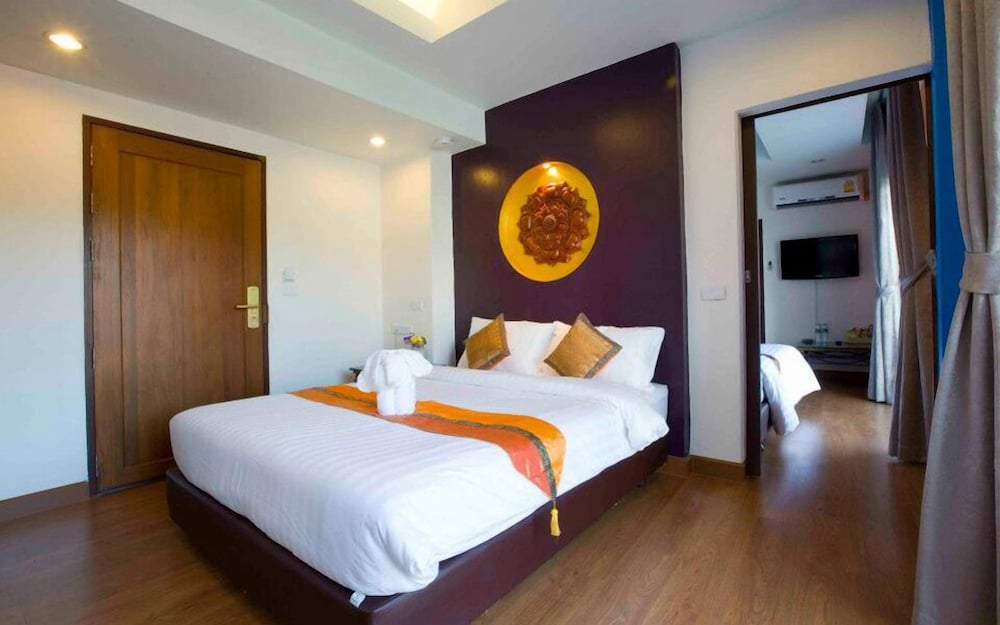 Korbua House 12/50