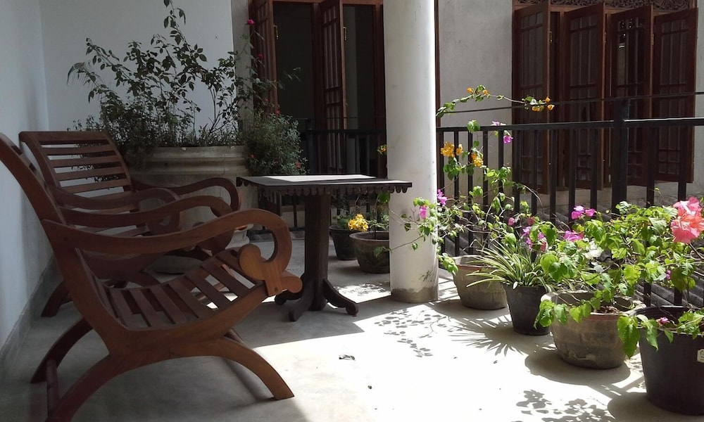Srimalis Residence 13/32