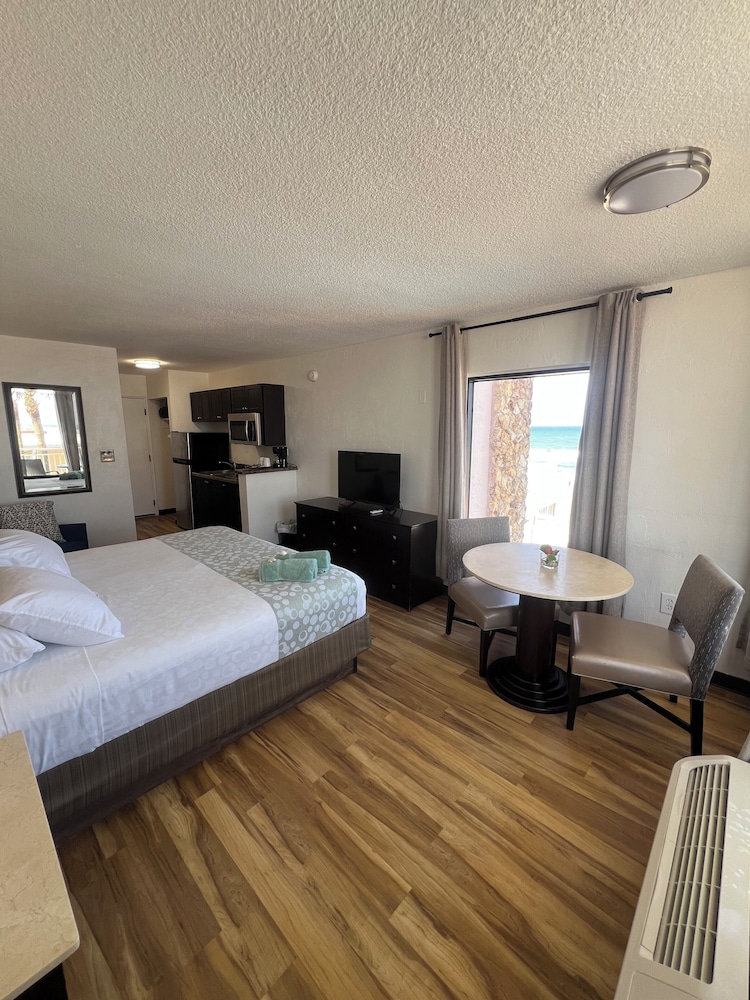 Flamingo Inn 16/50