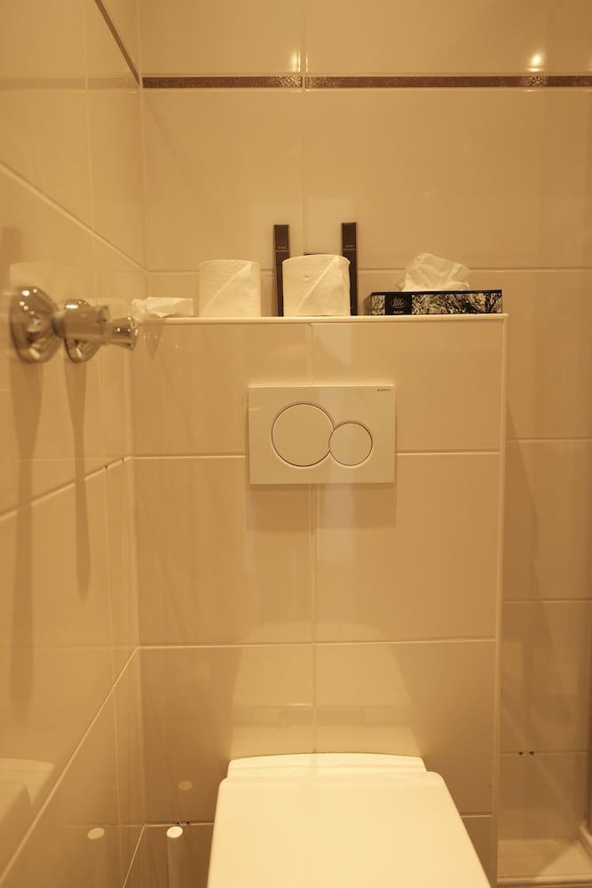 RESIDENZ HOTEL 32/48