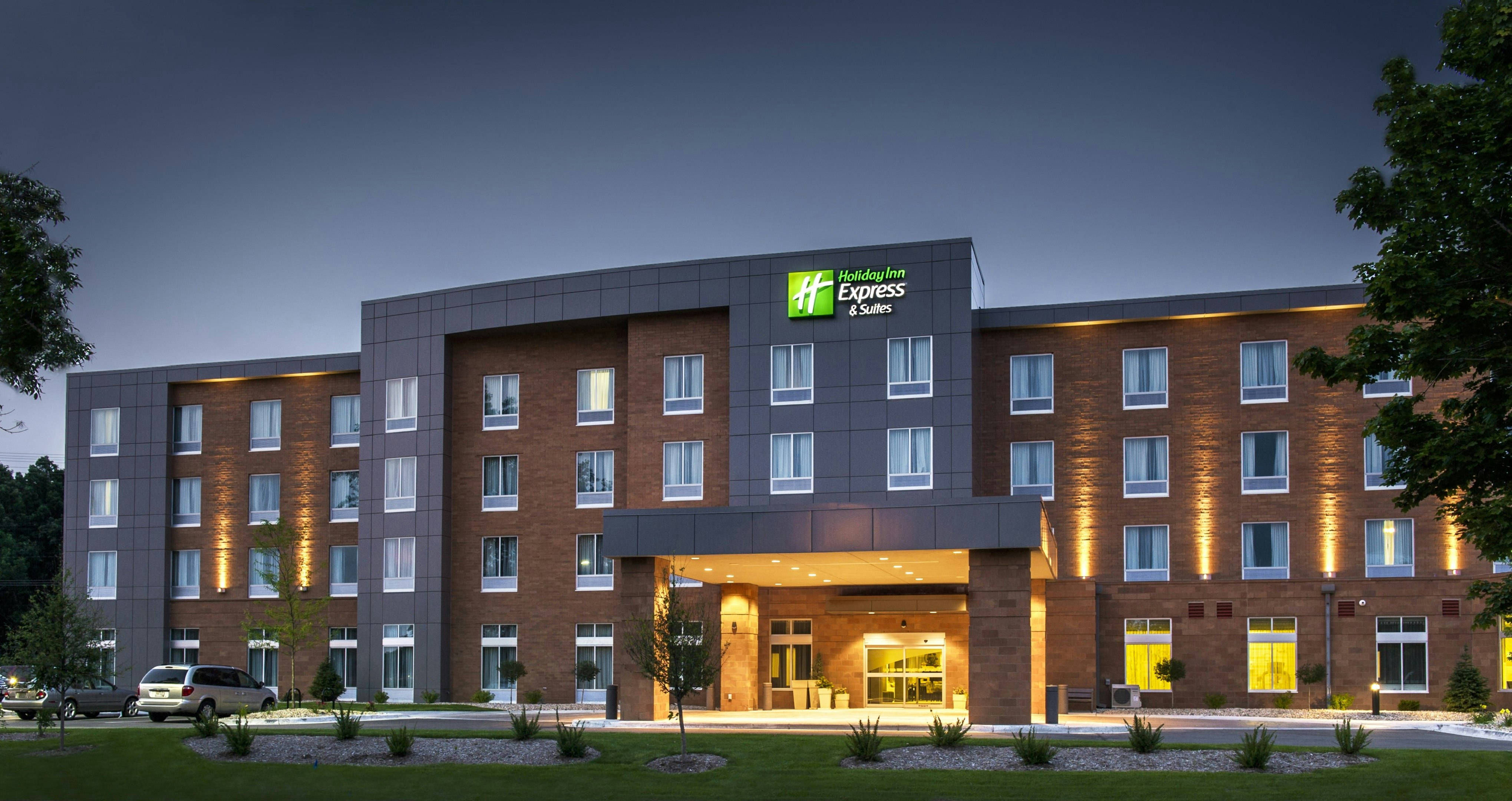 Holiday Inn Express Suites Madison Central 2/68