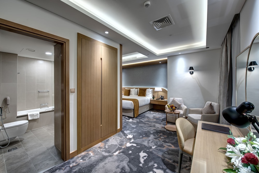 The S Hotel Al Barsha 17/37