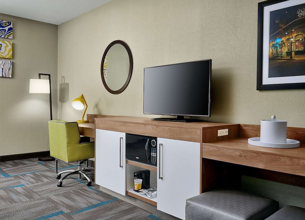 Hampton Inn Covington La 35/43
