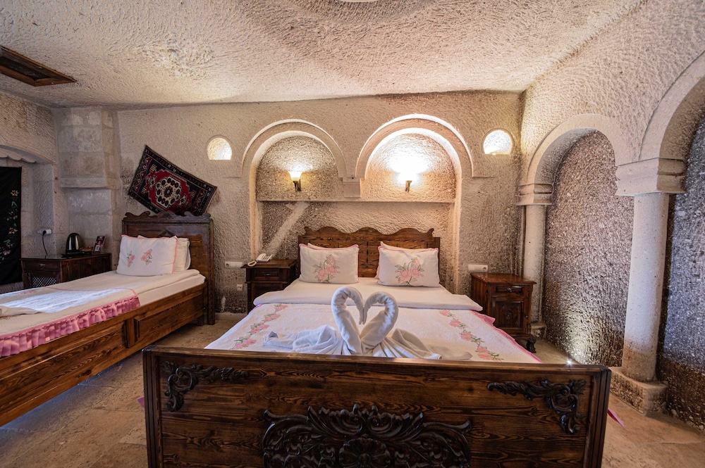 Safran Cave Hotel 10/50