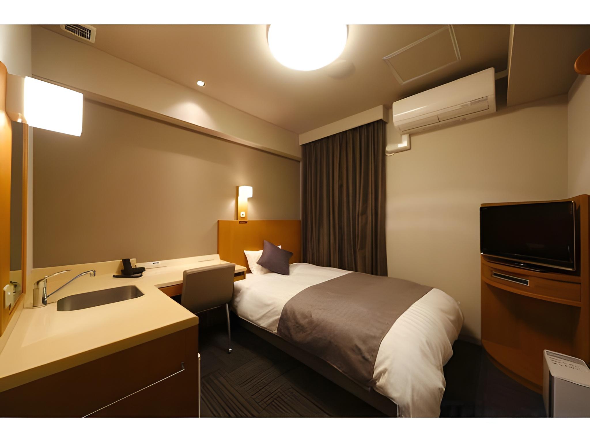 Standard, Semi Double Bed