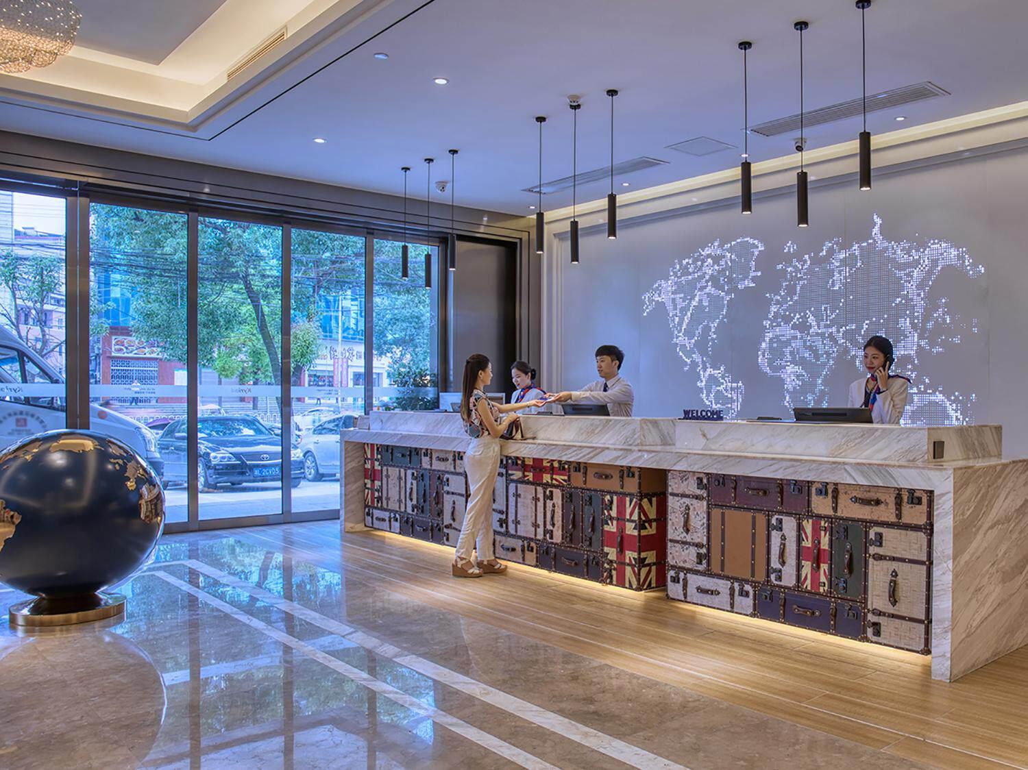 Kyriad Marvelous Hotel (Changning Zhongyin Times Plaza) 5/53