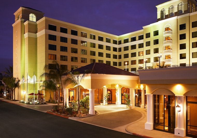 DoubleTree Suites by Hilton Hotel Anaheim Resort - Convention Center in ANAHEIM - CA