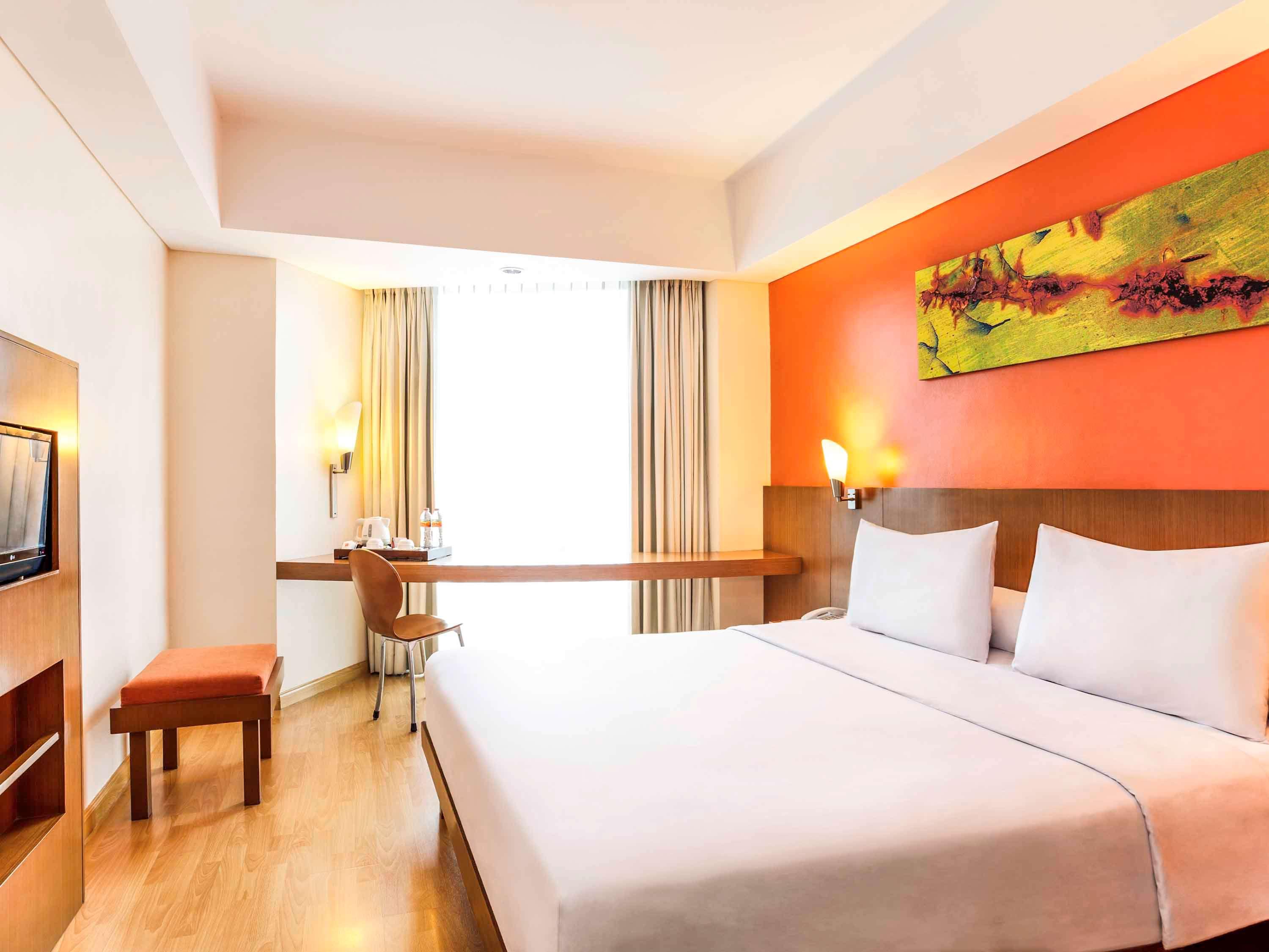 Room, King Bed