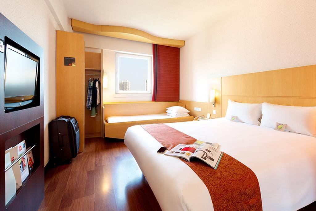 IBIS BEIJING DONGDAQIAO 27/50