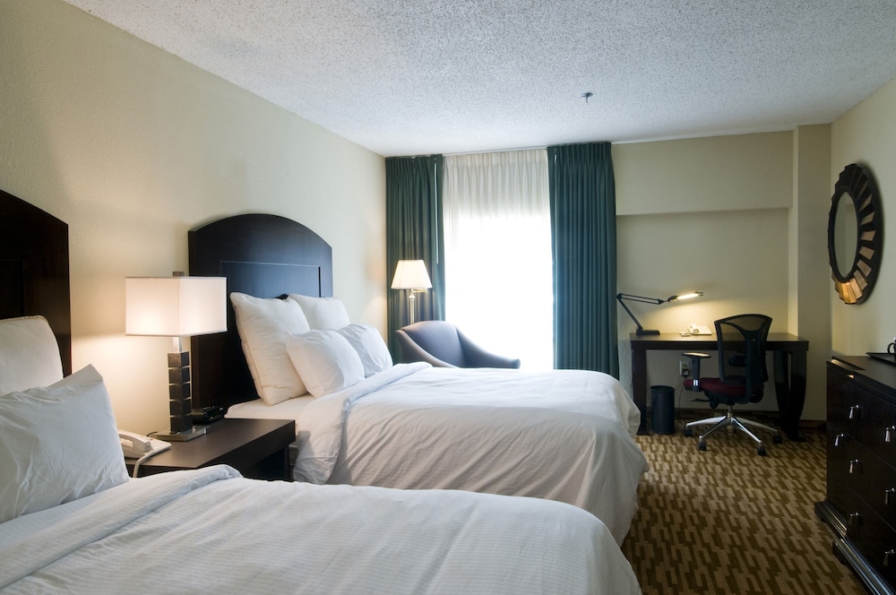 Hotel Capstone 8/47