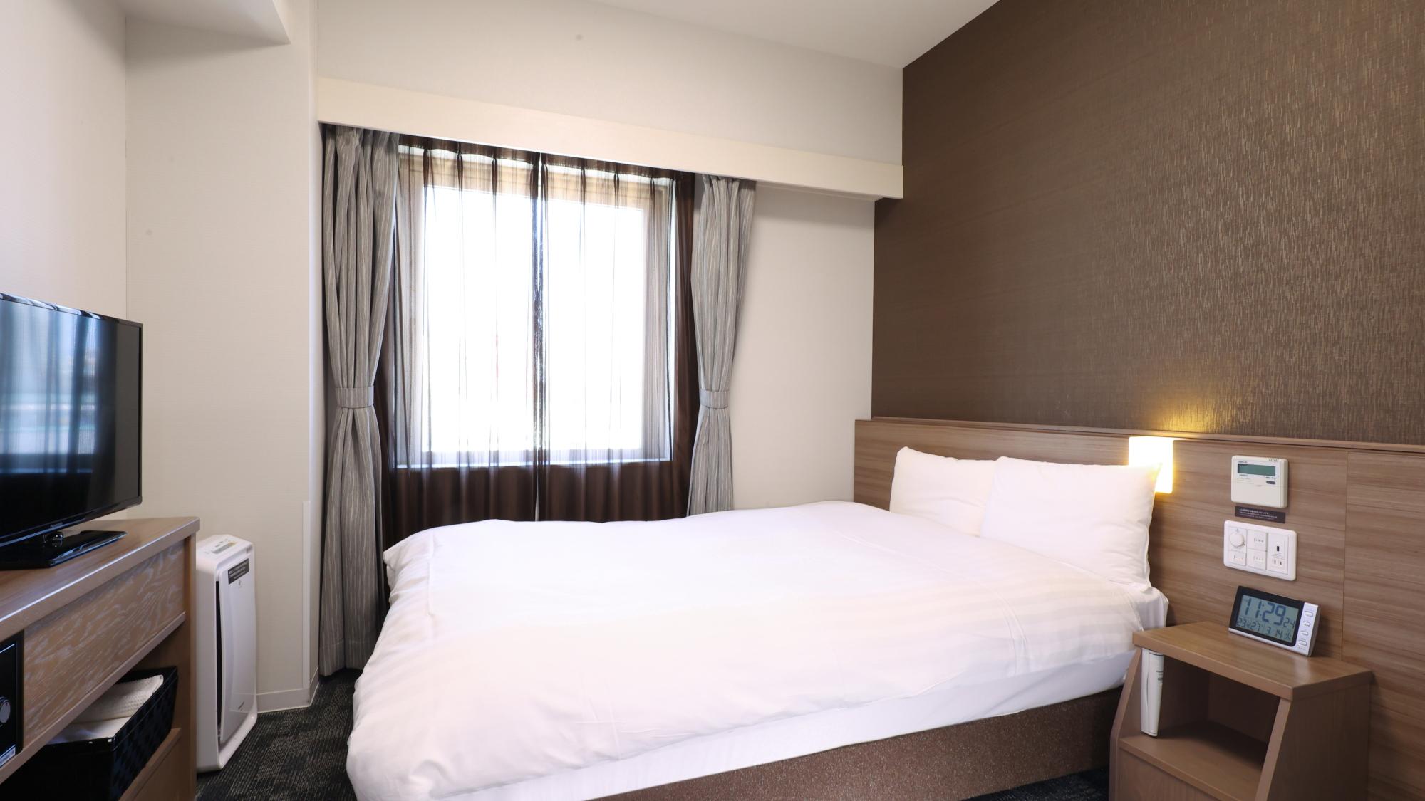 Standard, Double Bed, City View