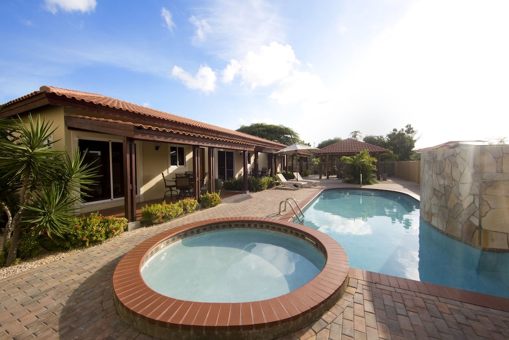 Costa Esmeralda Village 44/50