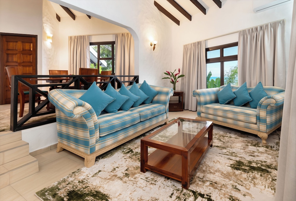 Edens Holiday Villas 27/46