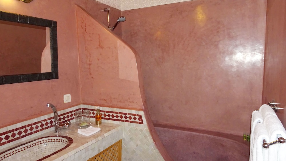 Riad Sabah 50/50